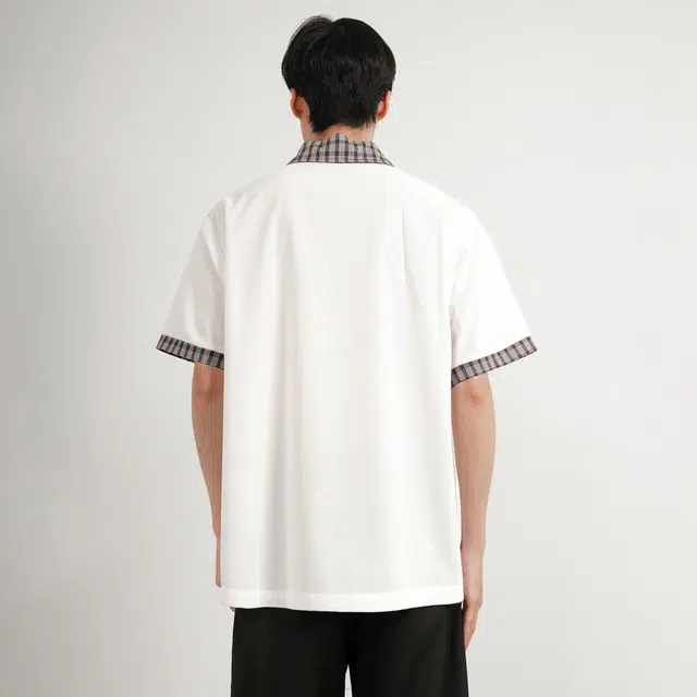 URBAN AUTHENTIC T