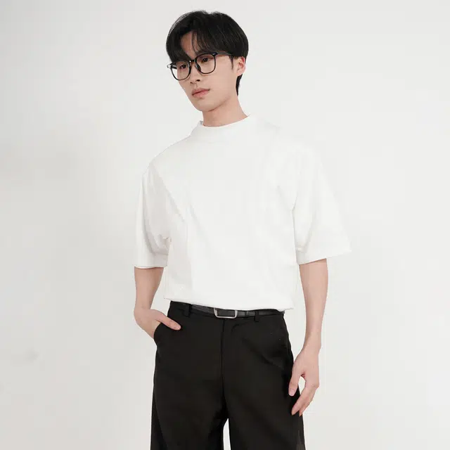 URBAN AUTHENTIC T