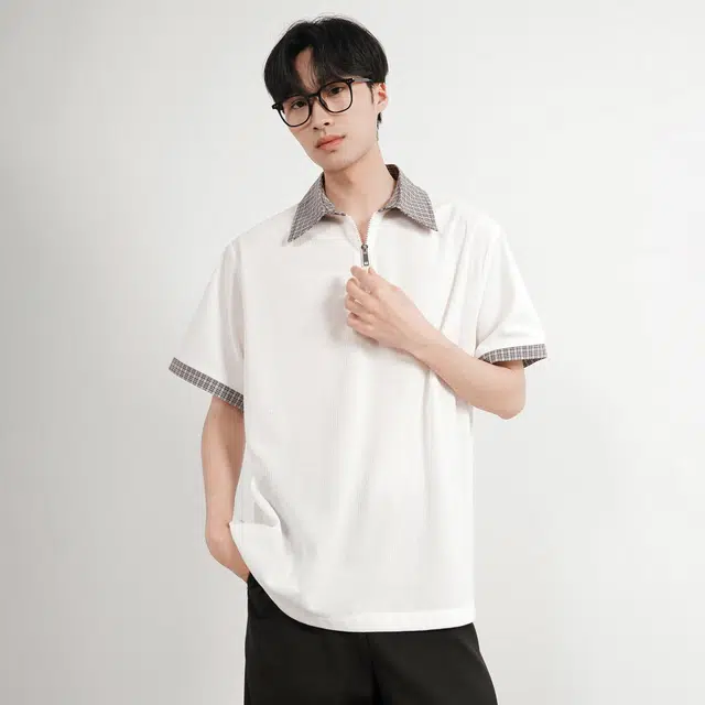 URBAN AUTHENTIC T