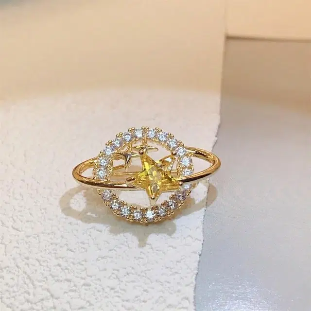 指尖瑰宝 轻奢浪漫星球胸花精致小众简约高级感设计感优雅时尚日常通勤百搭 合金 胸针 男女同款情侣款