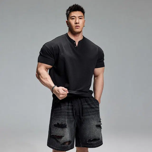 Muscle Dog Henley Black