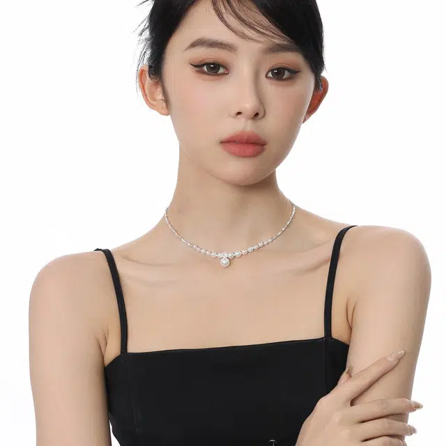 MISS XIA JWY