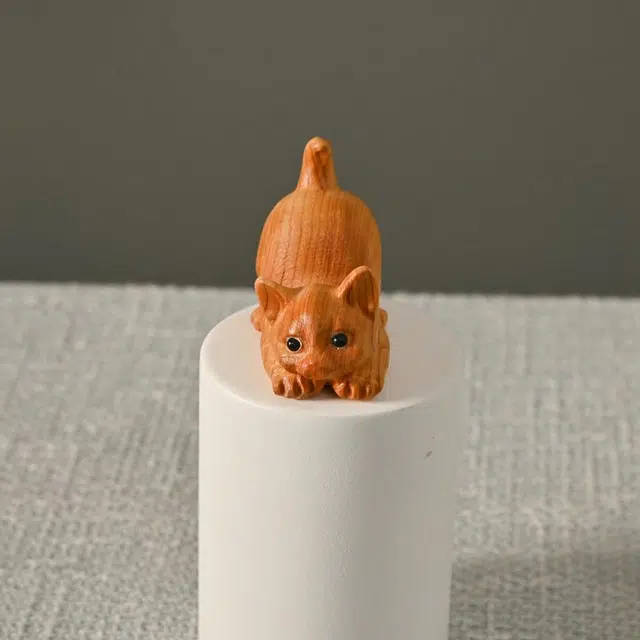 天纵 实木雕刻可爱俏皮猫 招财纳福 中式简约创意文玩手工艺品 崖柏 木作摆件 男女同款情侣款