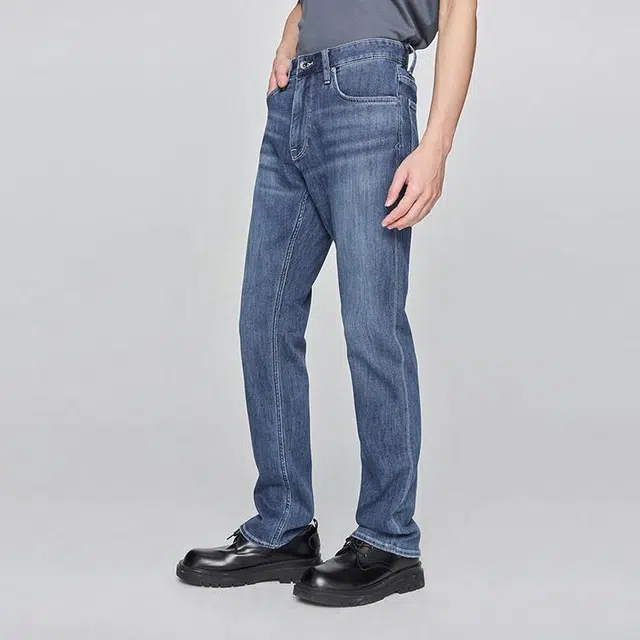 Lee