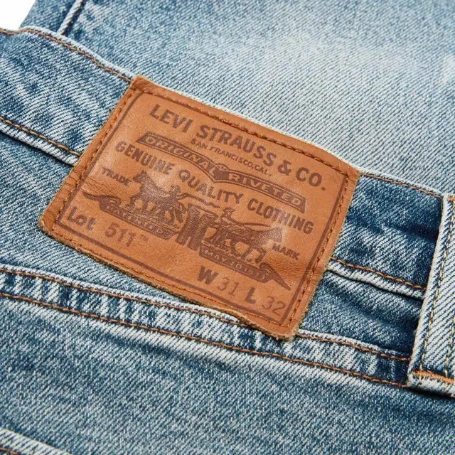 Levis