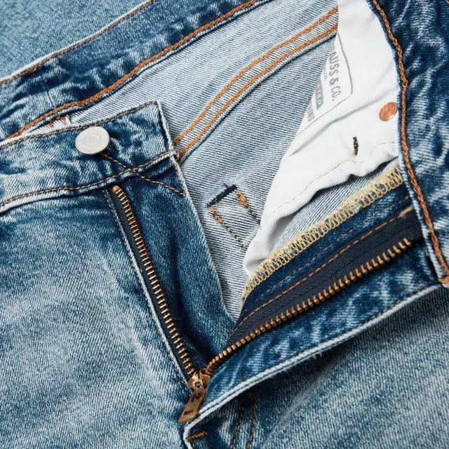 Levis