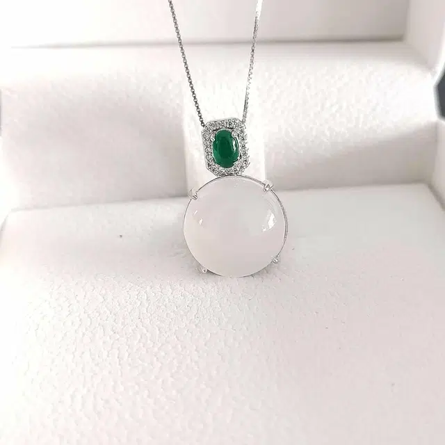 识恩 【招桃花】  #好运 白月光转运珠蛋面圆珠 精致浪漫简约锁骨链 妈妈小众轻奢百搭 礼盒 玉髓 项链 女款