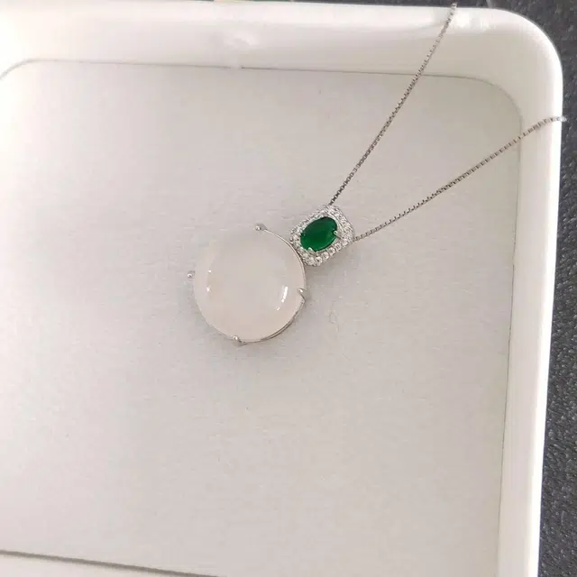 识恩 【招桃花】  #好运 白月光转运珠蛋面圆珠 精致浪漫简约锁骨链 妈妈小众轻奢百搭 礼盒 玉髓 项链 女款