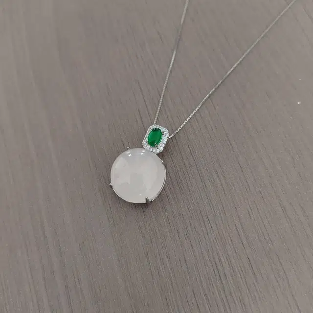 识恩 【招桃花】  #好运 白月光转运珠蛋面圆珠 精致浪漫简约锁骨链 妈妈小众轻奢百搭 礼盒 玉髓 项链 女款