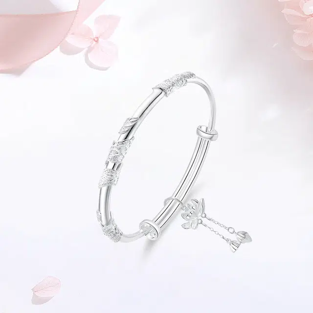 【S999足银|精选高品质】 金师傅 繁花似锦两世欢 好运莲莲万事如意新中式国潮气质典雅百搭 小众轻奢设计高级#好运 纯银 可调节手镯 女款