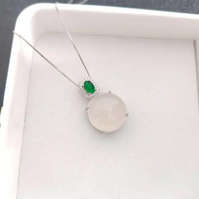 识恩 【招桃花】  #好运 白月光转运珠蛋面圆珠 精致浪漫简约锁骨链 妈妈小众轻奢百搭 礼盒 玉髓 项链 女款