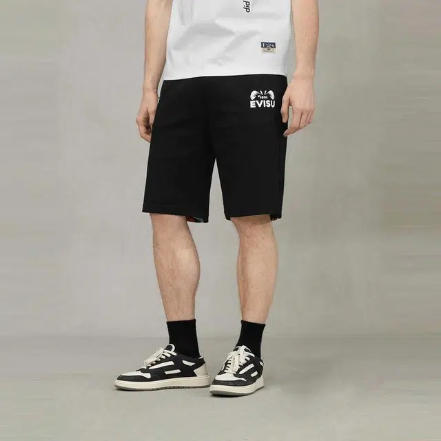 EVISU M