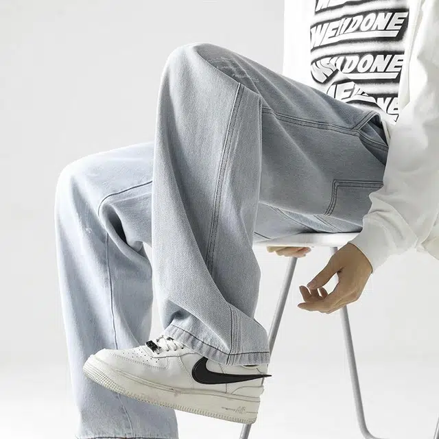 Double dealer