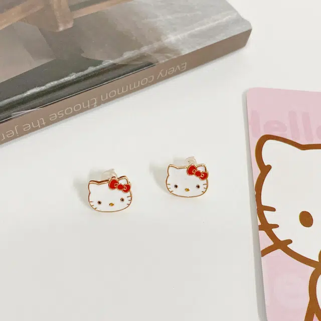 SanrioHello Kitty