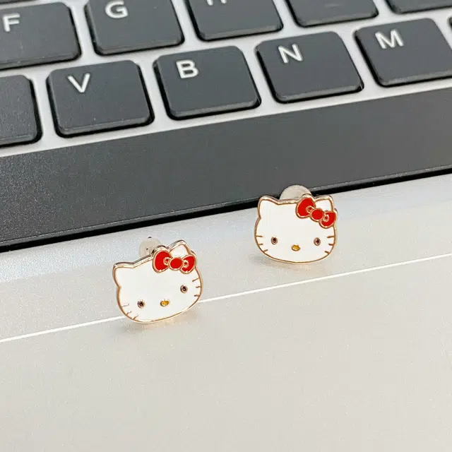 SanrioHello Kitty