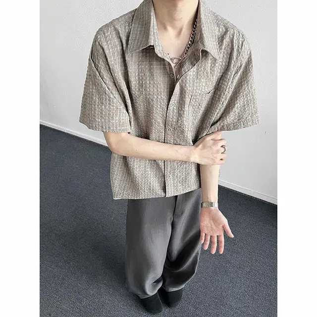 大白鲨 时尚潮流个性设计高级感透气宽松舒适百搭纯色短袖衬衫 男女同款