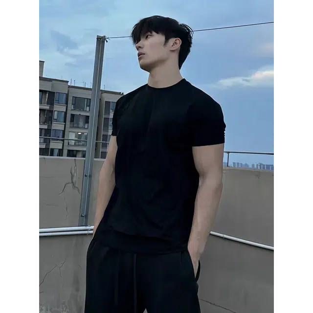 Hypeyourself T