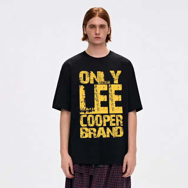 Lee Cooper T
