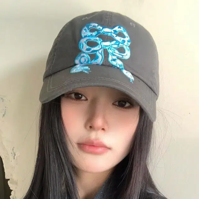 俞兆林 春夏季蝴蝶结小蛇刺绣印花水洗做旧户外出行防晒遮阳复古小众大头围显脸小 棉 鸭舌帽 男女同款情侣款