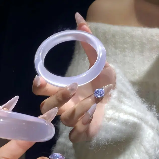 匠锁心玉 紫罗兰贵妃镯  水润清透 新中式简约国潮 汉服旗袍 时尚百搭 清冷典雅高级感 气质温婉手饰 琉璃 手镯 男女同款情侣款