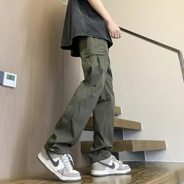PAINT STAIN