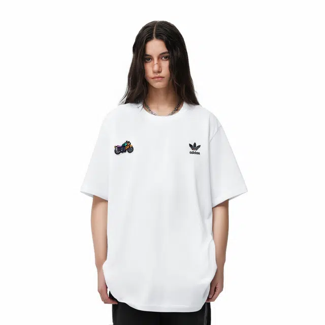 adidas originals Fantasy logoT