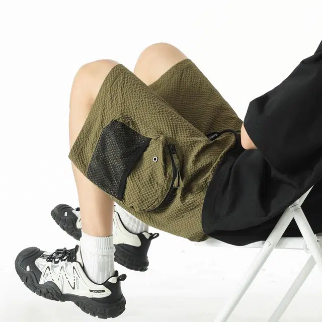 敦煌博物馆 美式复古肌理感纹理亲肤舒适透气大口袋伞兵机能风大码跑步篮球训练五分裤百搭通勤休闲短裤 男女同款