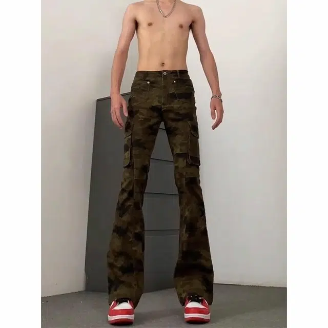 M JEANS STUDIOS 7
