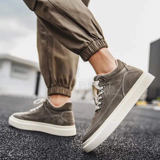 年走索 圆头系带 舒适百搭 防滑耐磨 高帮 板鞋 男款