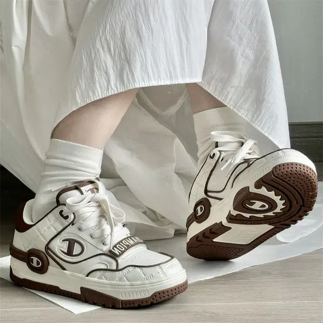 Champion Essentials C Skate V1 Mono Logo