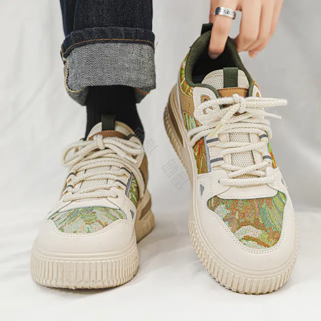 URBAN AUTHENTIC