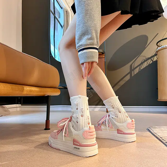 URBAN AUTHENTIC
