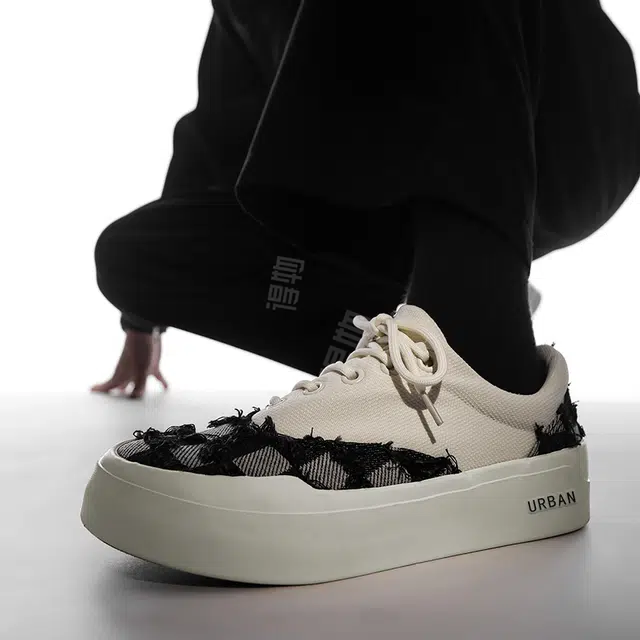 URBAN AUTHENTIC