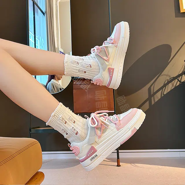 URBAN AUTHENTIC