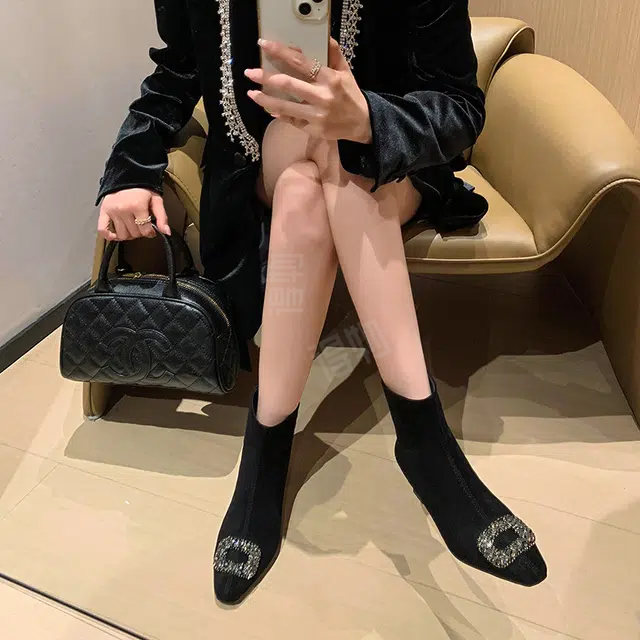 AIQINISHA