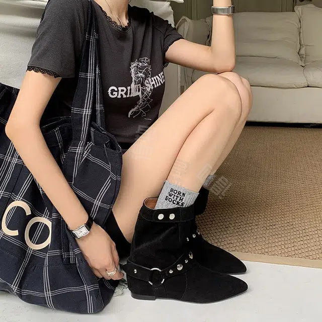 AIQINISHA