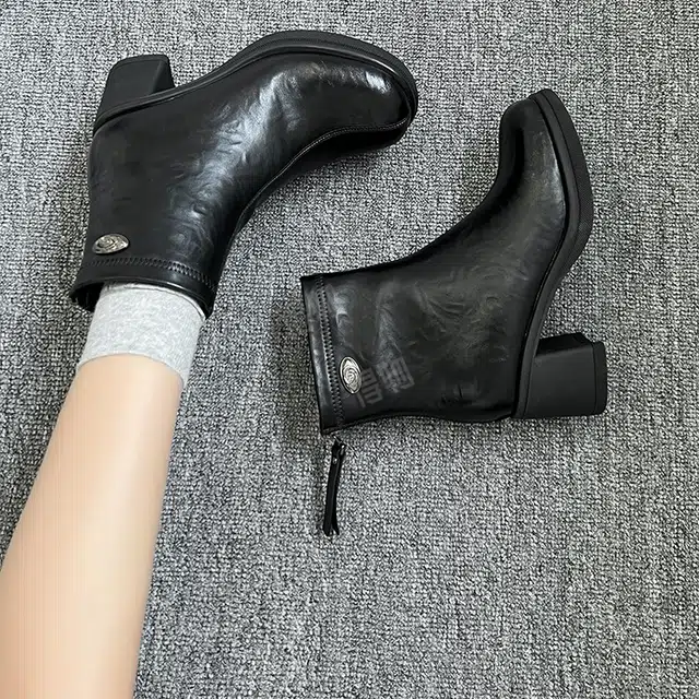 DAPHNE PU