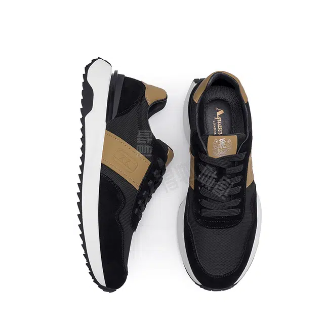 AQUASCUTUM