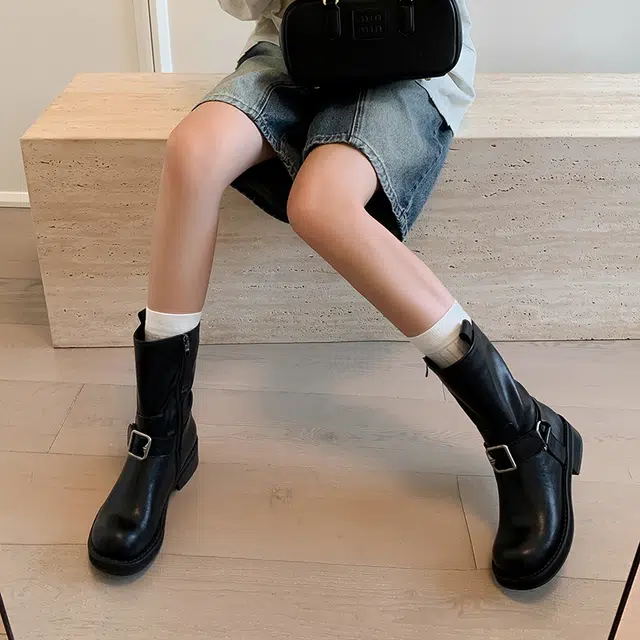 Yeezyy Reezy 4