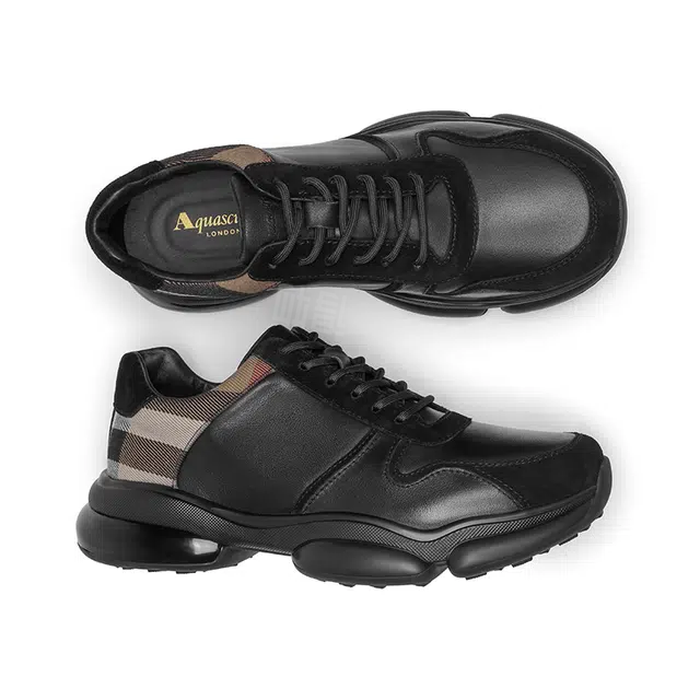 AQUASCUTUM
