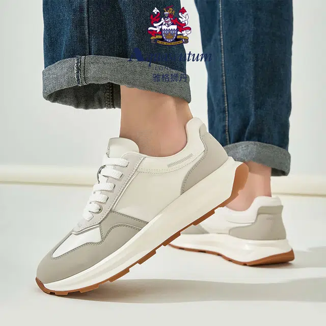 AQUASCUTUM