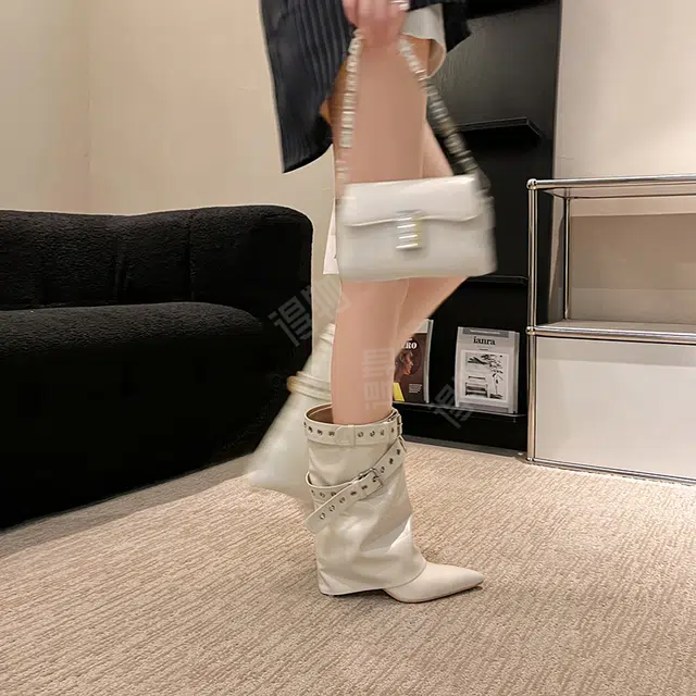 Yeezyy Reezy 7cm