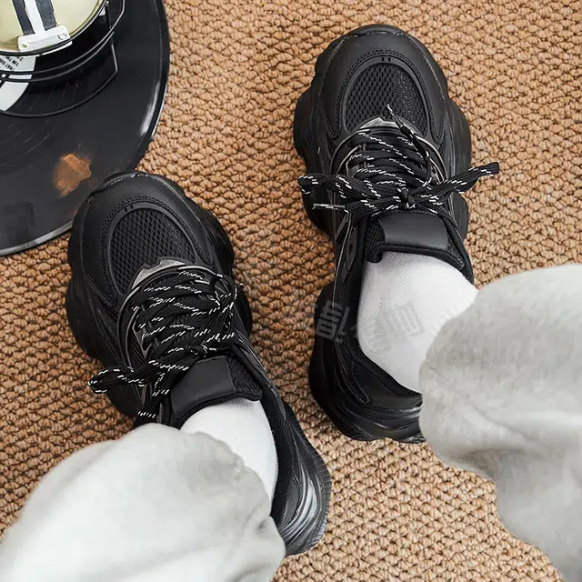 URBAN AUTHENTIC