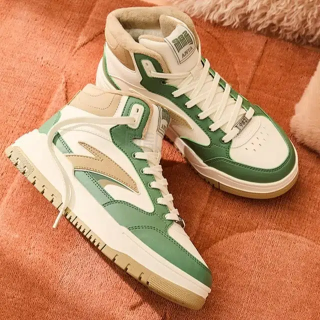 Anta 982