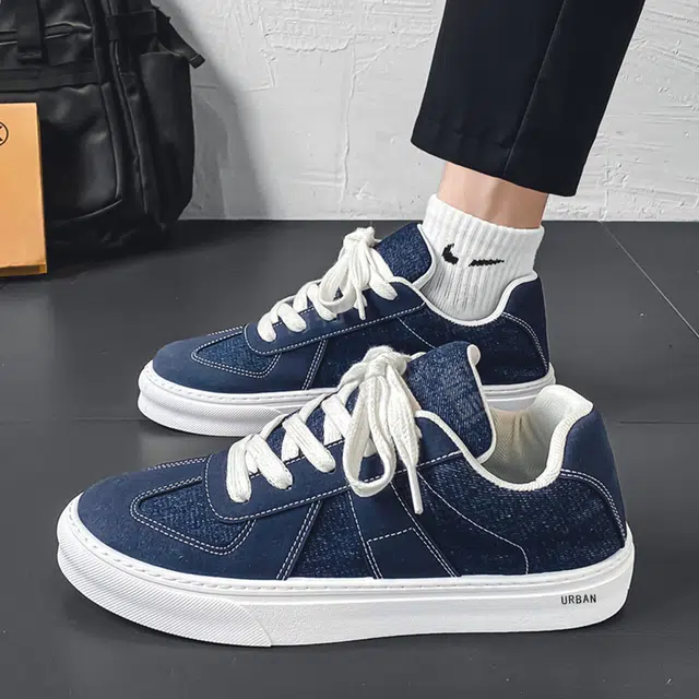 URBAN AUTHENTIC