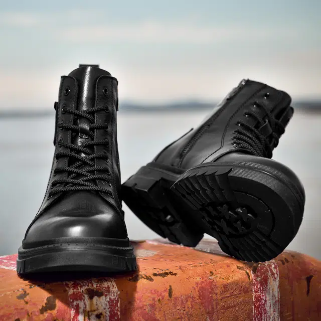 公牛雷霆 舒适日常百搭 短筒 马丁靴 男款 黑色