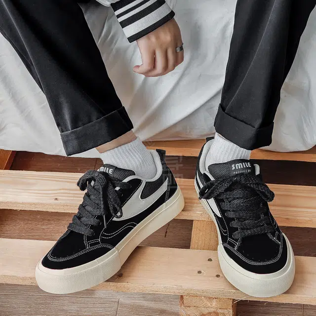 URBAN AUTHENTIC