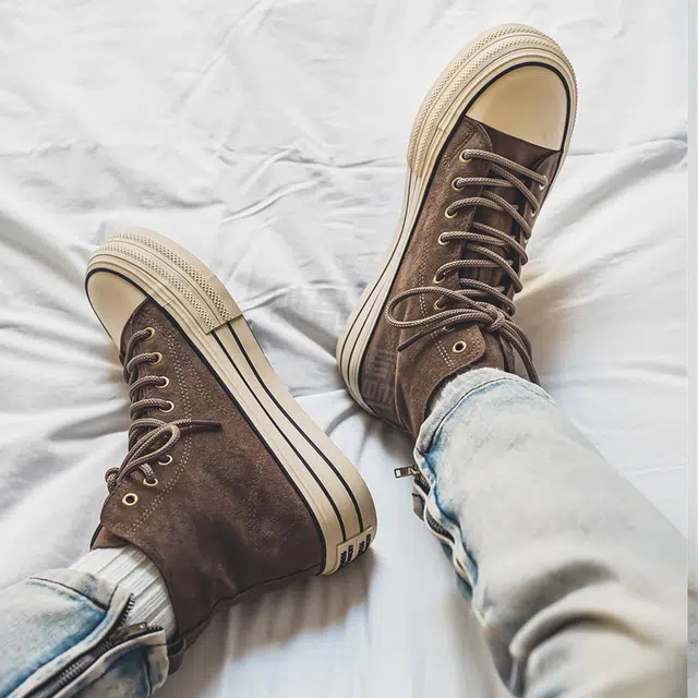 URBAN AUTHENTIC