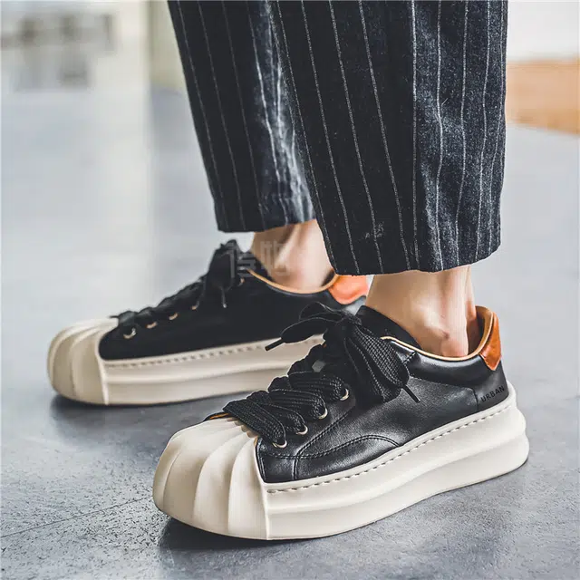 URBAN AUTHENTIC