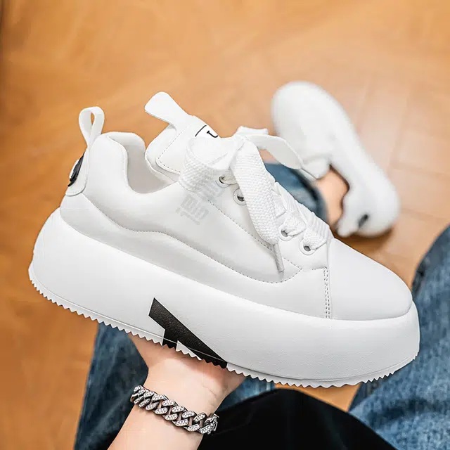 URBAN AUTHENTIC
